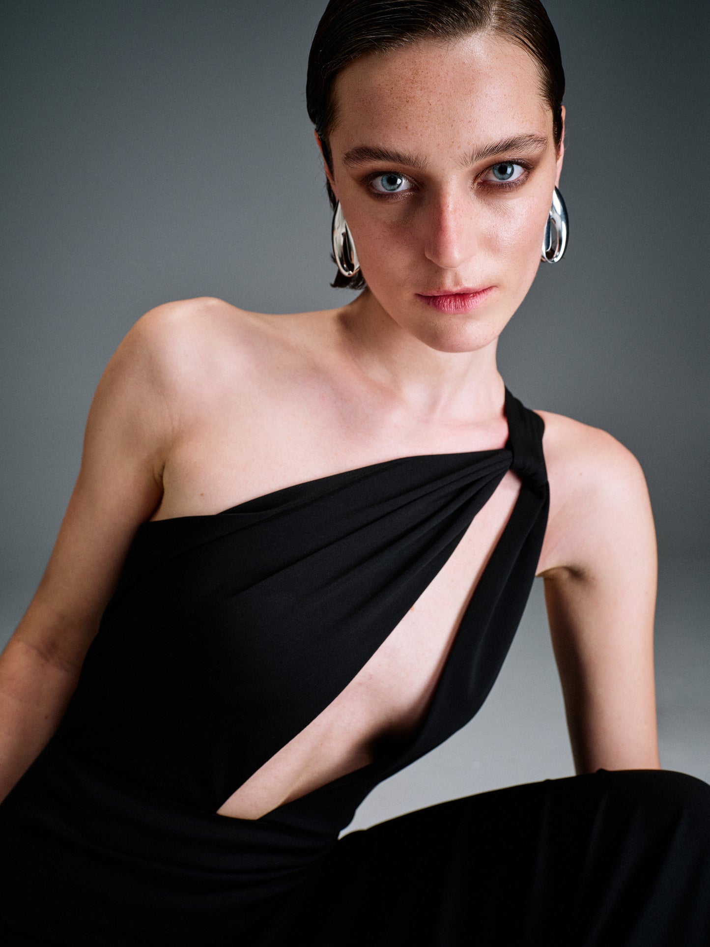 AVELINE Dress in Black